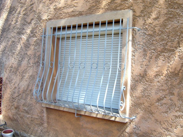 Grille de dfense en fer forg, sur-mesure - La Seyne sur mer