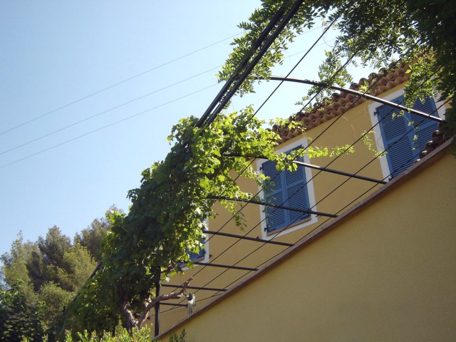 Pergola en acier peint sur-mesure - La Cadire d'Azur