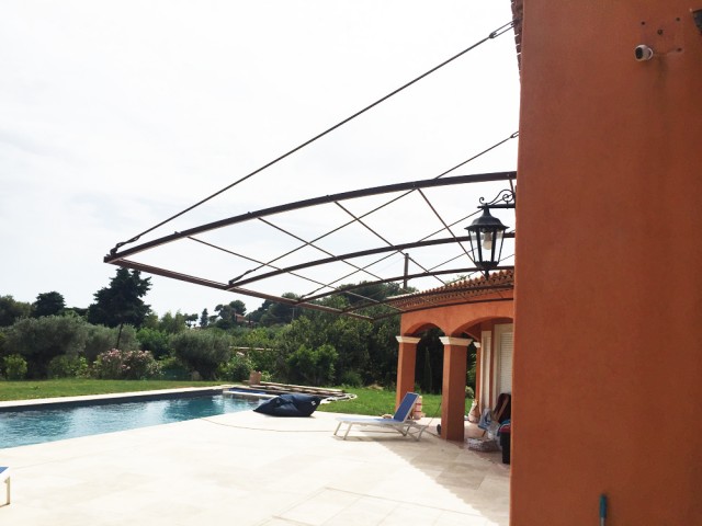 Pergola suspendue thermolaque - Ollioules